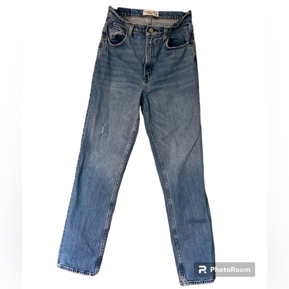 Abercrombie& Fitch The 90s Straight Ultra High Rise Jeans - Picture 3 of 7